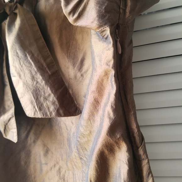 Glam Vintage Silk Blouse - Picture 5 of 6